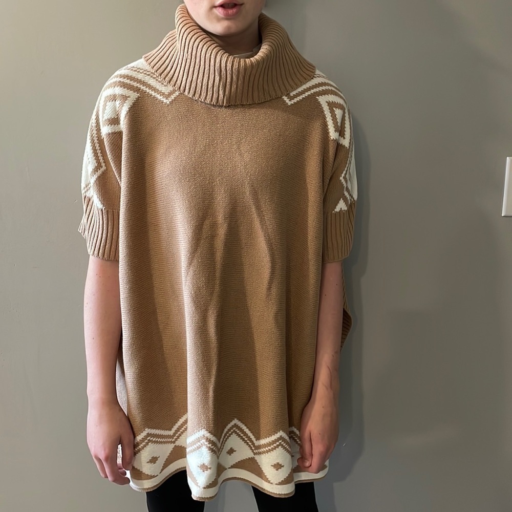 NWT Ricki's Chunky Knit Poncho with Cowl Neck in Tan/White Women's Size … - Picture 1 of 5